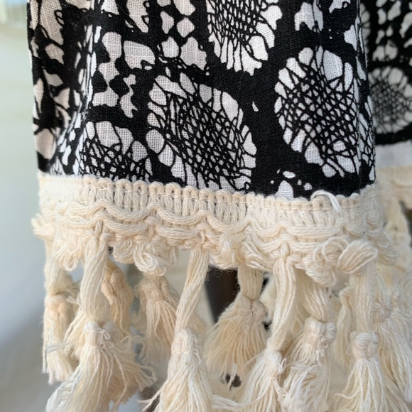 Black and White Mini dress - Picture 2 of 4